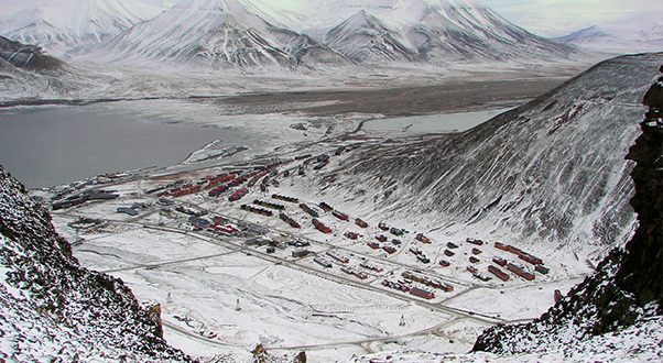 Longyearbyen-Adventsfjorden-And-Valley