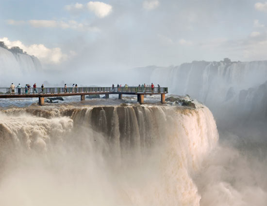 Iguassu-Falls-skywalk