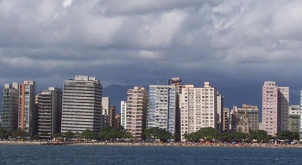 santos-edifici-inclinati